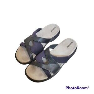 WOLVERINE Black and Navy Crisscross flip-flops sandals